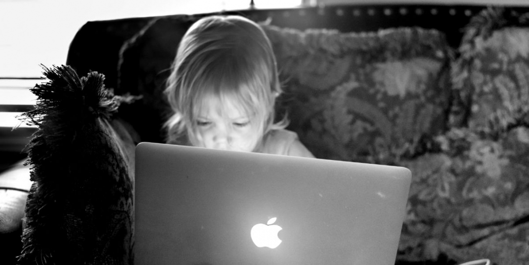 Niños en internet.